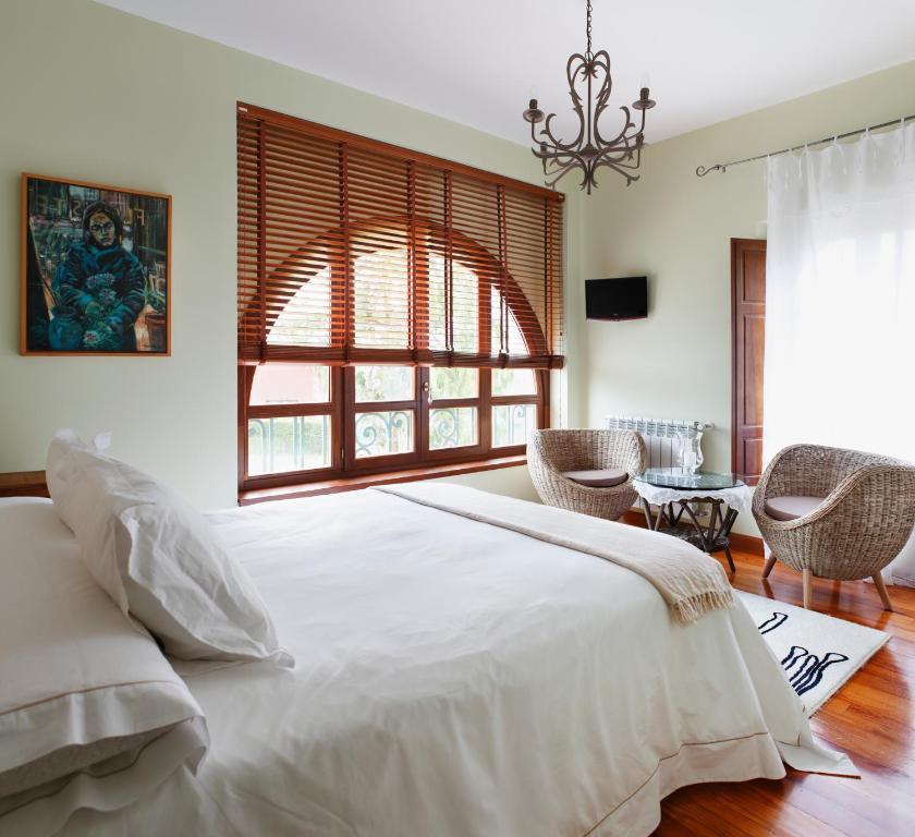 La Casona Del Viajante - Adults Only Hotel Villabajo Стая снимка